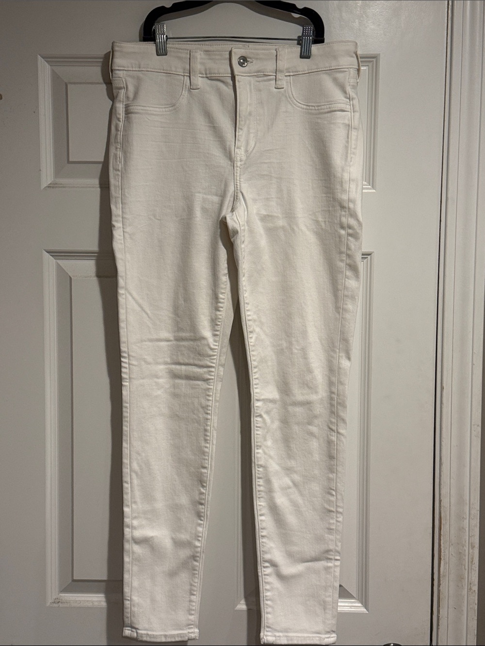American Eagle White high rise jegging